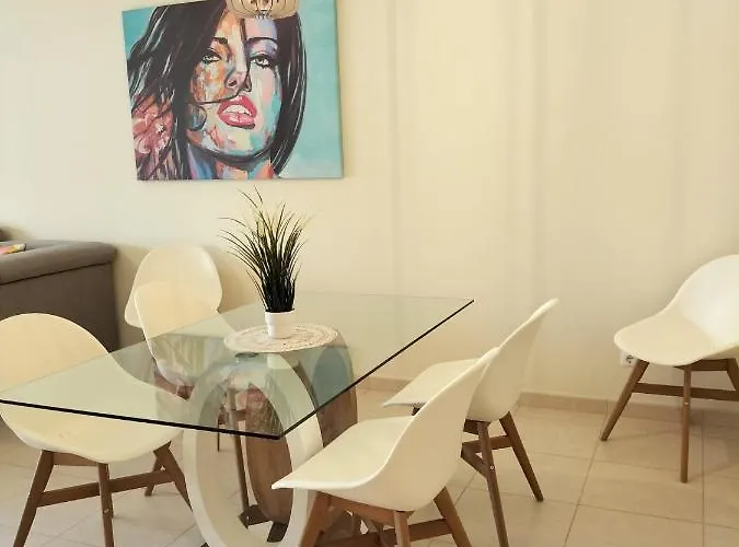 T2 Infante Moderno Wi-fi Garagem 50 M * Quarteira